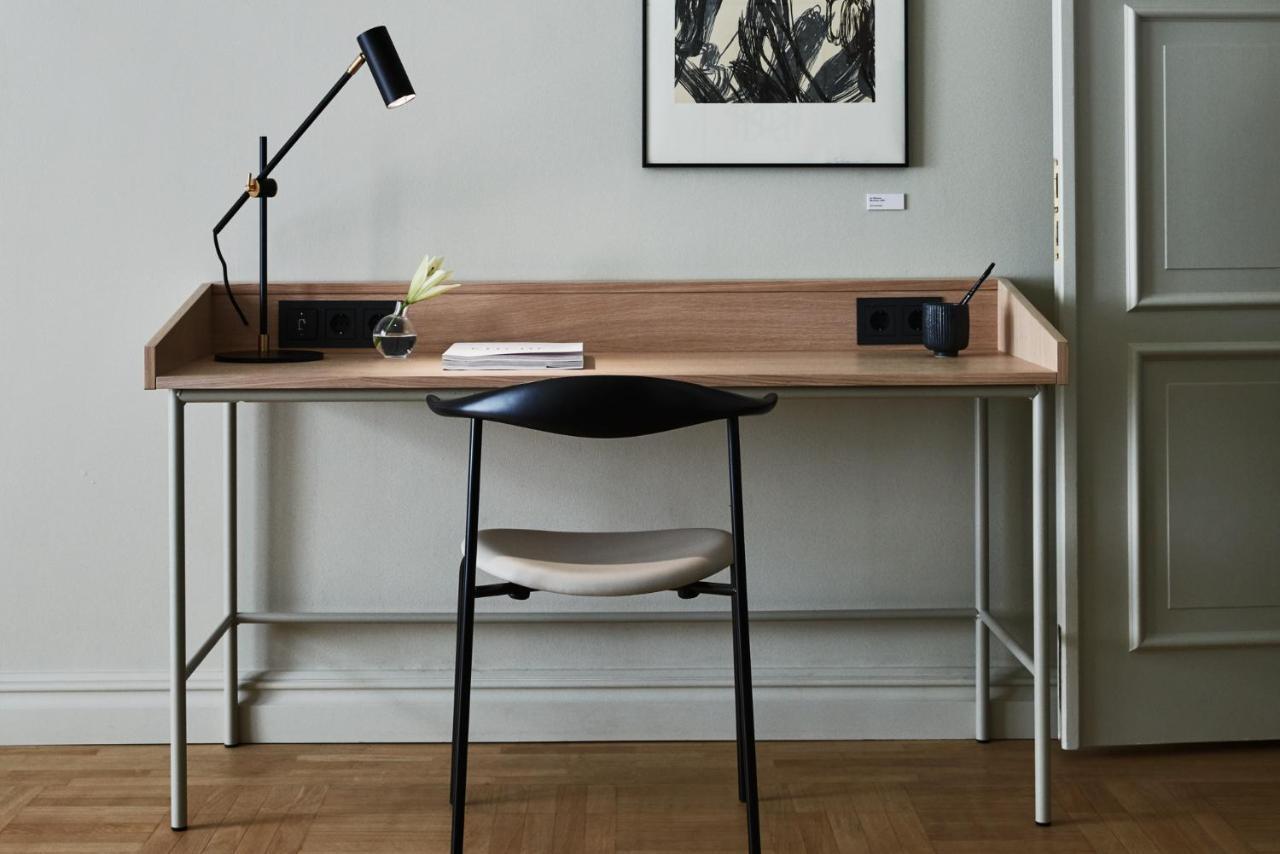 Solo Sokos Hotel Torni Helsinki Exterior photo The 306 desk