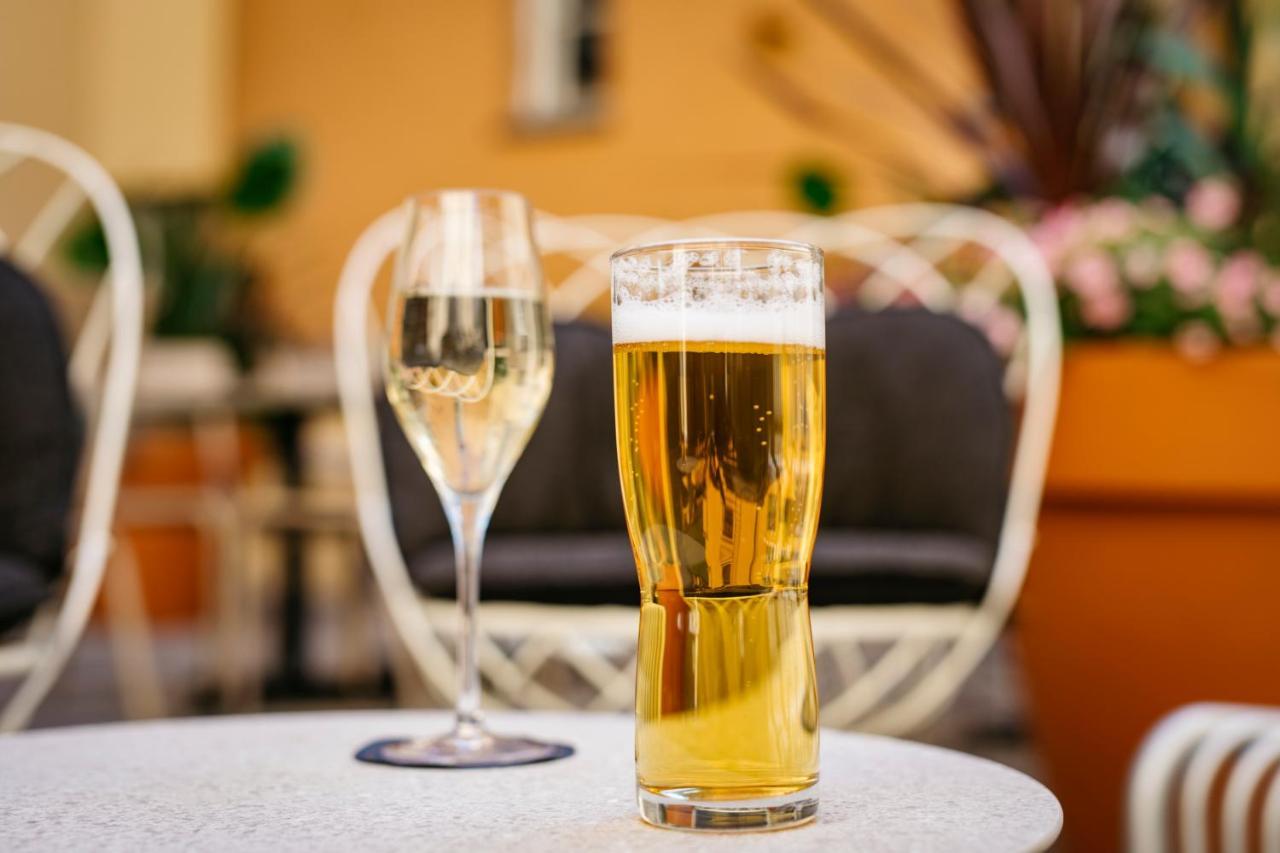 Solo Sokos Hotel Torni Helsinki Exterior photo A glass of beer